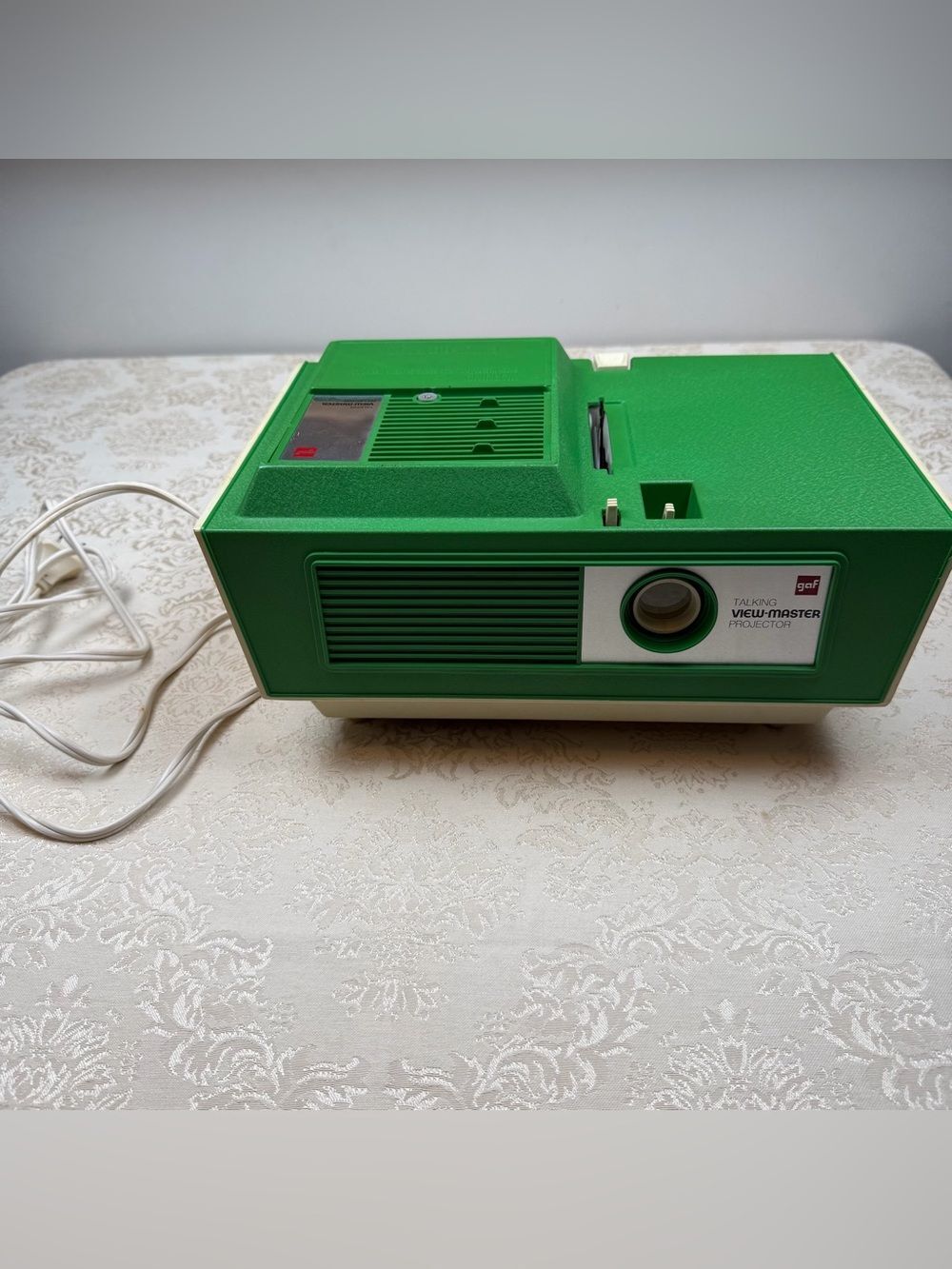 Vintage Talking View-Master Projector - For Parts, Not Working